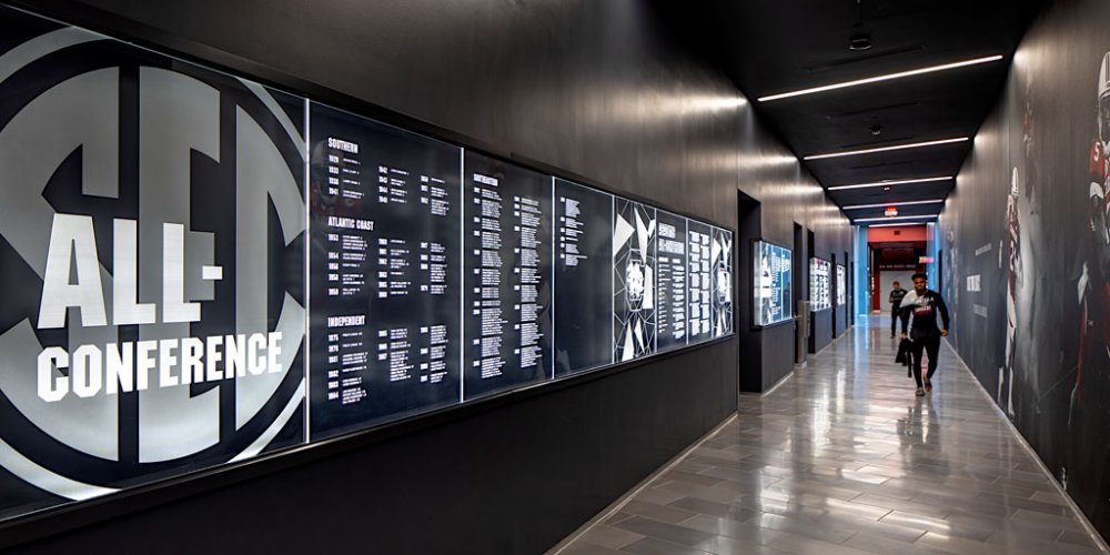 USC Long Family Operations Center 11