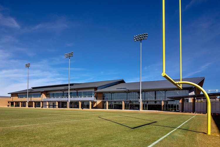 USC Long Family Operations Center 9